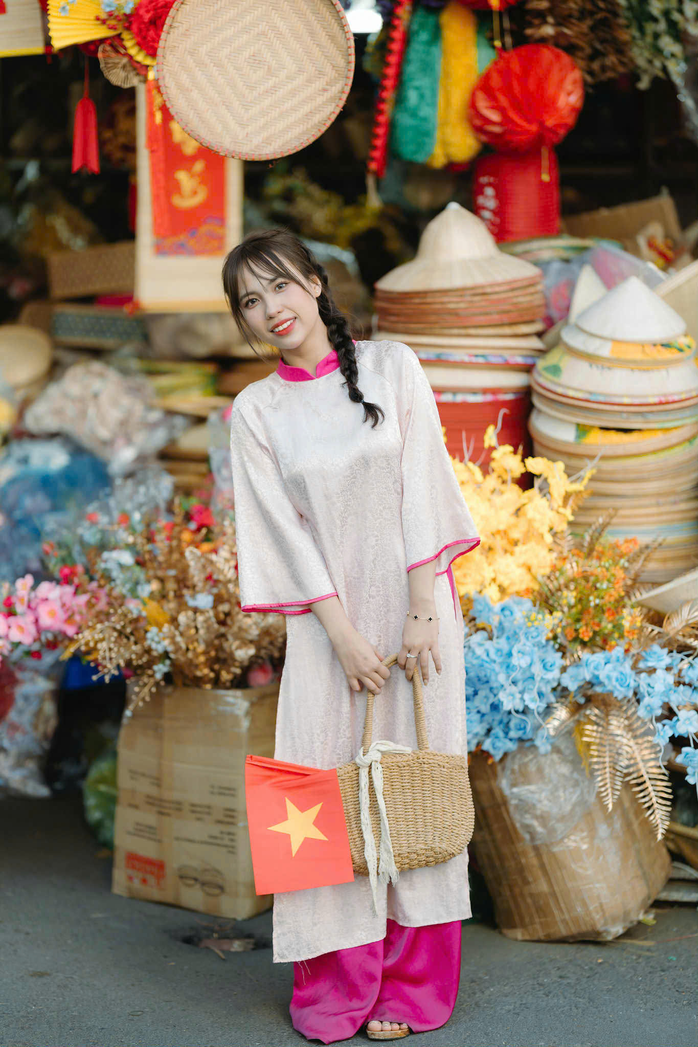 https://bancntt.dntu.edu.vn/storage/cuusv.dntu.edu.vn/ho-so/01K127XN1T224EHEC4TAN5SV4B.jpg